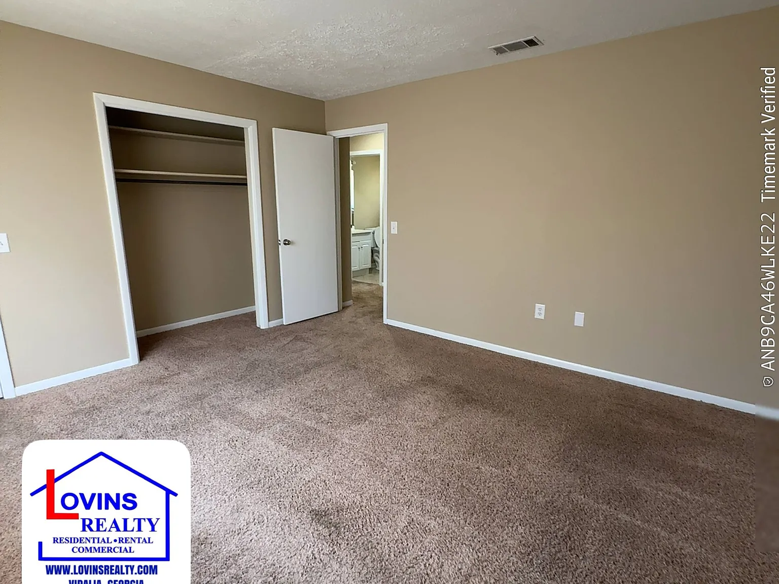 Hart - 222 Arlington Dr. - 222 — Photo 3