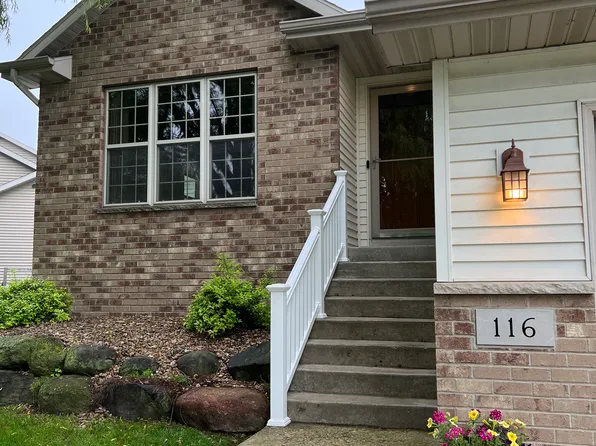 116 Maria Ln, Cottage Grove, WI 53527