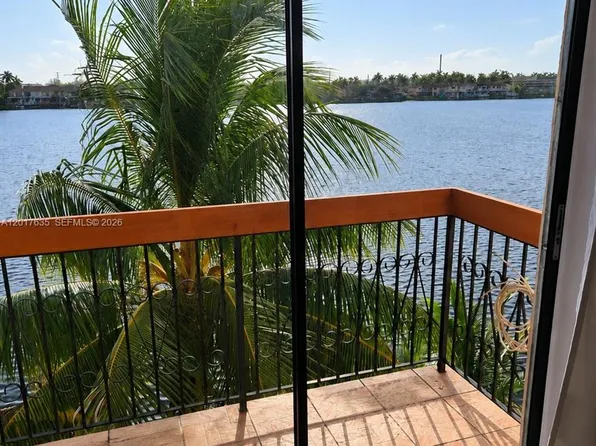 5650 W 26th Ct APT 207, Hialeah, FL 33016