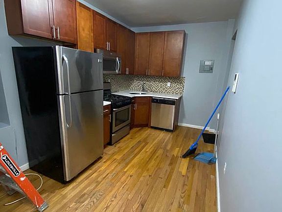 2nd image of 64 Wadsworth Ter APT D