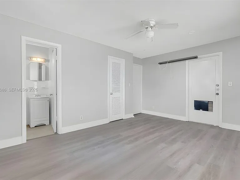 923 N 17th Ave #2 — Photo 10