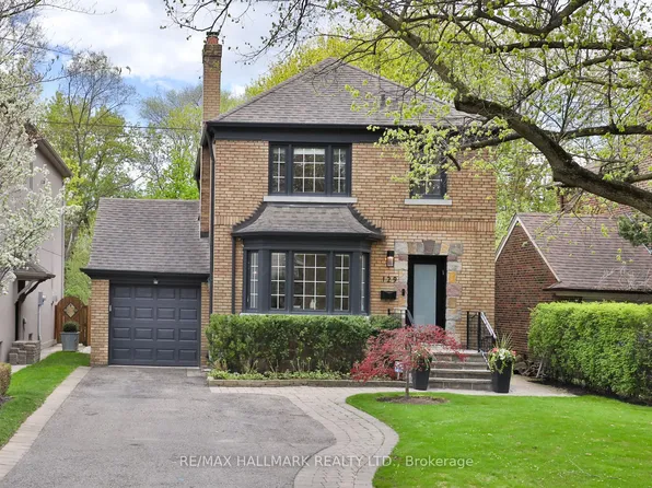 129 Elm Ridge Dr, Toronto, ON M6B 1A6