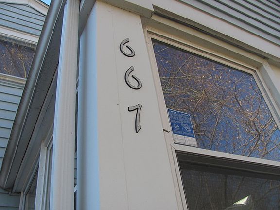 2nd image of 667 S Rosewood Ave