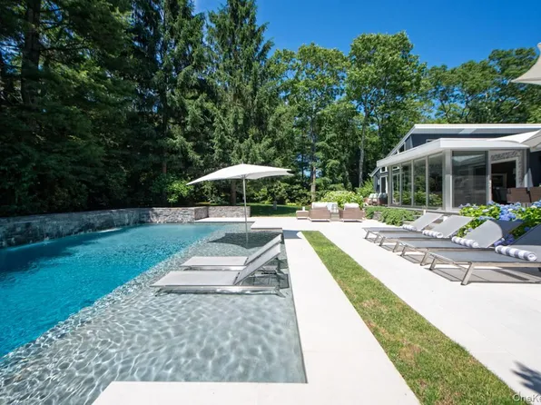 37 Scallop Avenue, East Hampton, NY 11937