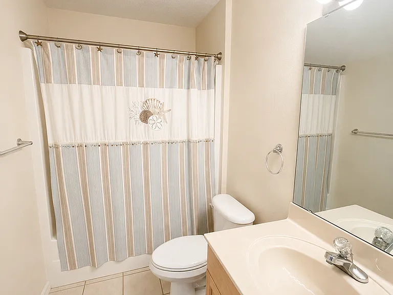 30 Fenwick Ln — Photo 9