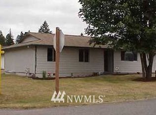 203 Idaho St SE, Rainier, WA 98576