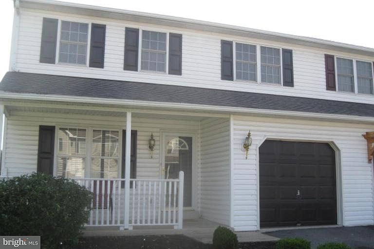 1st image of 210 Evergreen Ln