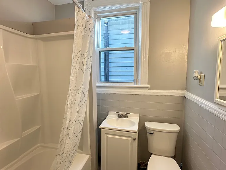 830 Madison Ave #2 — Photo 8