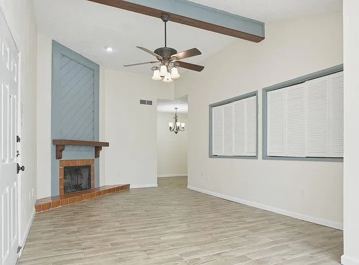 1 bed, 748 sqft, $1,200 — Photo 4