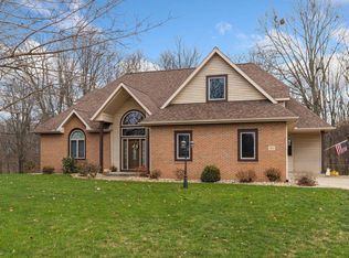 828 Lydia Dr, Warsaw, IN