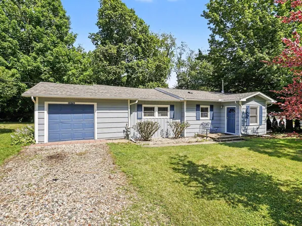 69179 Section St, Edwardsburg, MI 49112