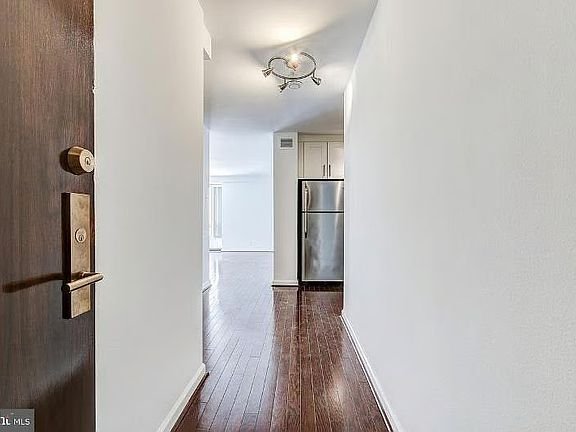 3rd image of 1435 4th St SW APT B417