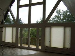 18351 Asbury Rd, Durango, IA 52039