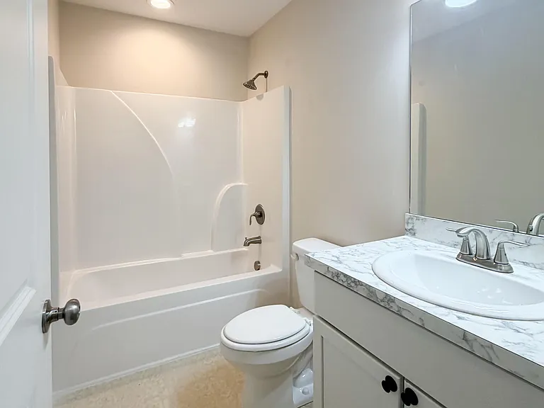 1140 Orchard Dr — Photo 13