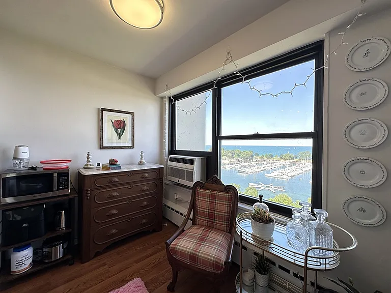 3410 N Lake Shore Dr #F13 — Photo 9