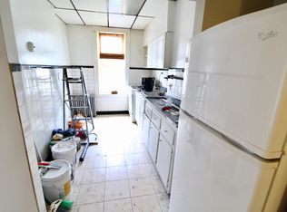 7116 68th St #2ND, Glendale, NY 11385