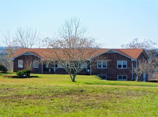 747 Davis Rd, Carrollton, GA 30116