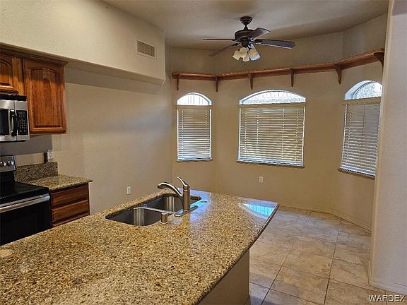3rd image of 890 Florence Avenue #115