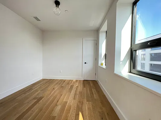 Rented by Rumah Realty Inc | media 15