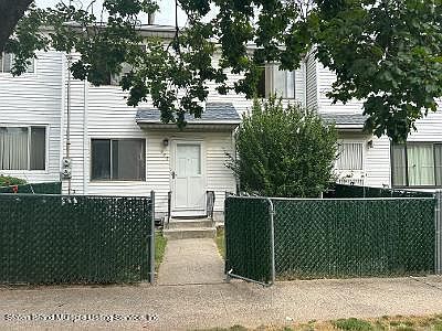 1st image of 689 Elbe Ave