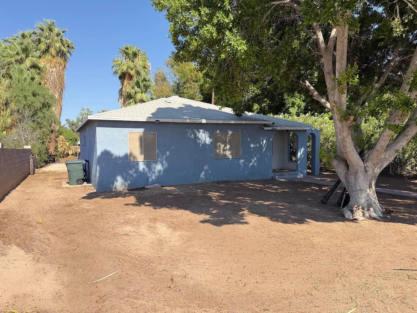 315 S Magnolia Ave — Photo 2