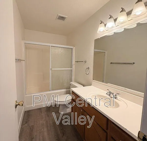 111 N Walnut Ave #1 — Photo 6