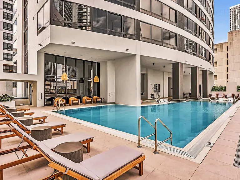 225 N Miami Ave #27-ID1537393P — Photo 9