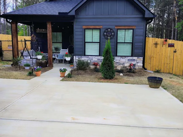 65 Magnolia St, Buchanan, GA 30113