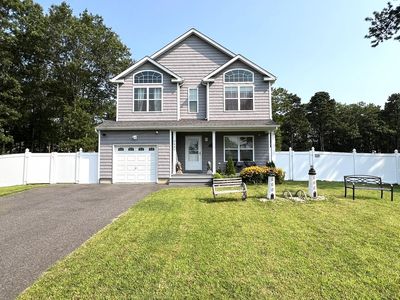2405 Fire Avenue, Medford, NY, 11763