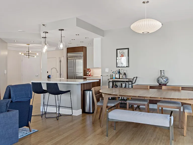 300 3rd St #801 — Photo 28