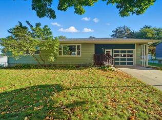 451 1st St, Hudson, IA 50643