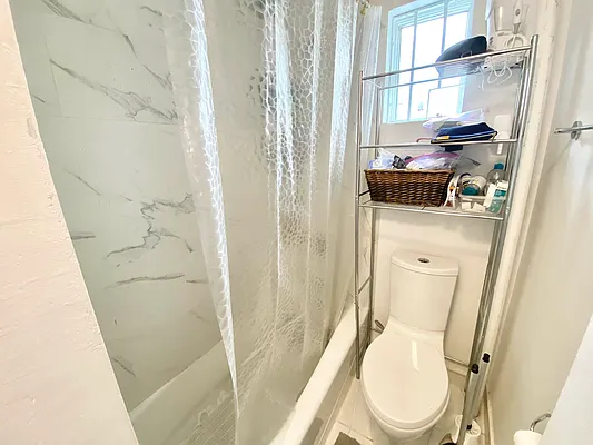 Rented by J PRESTON AND ASSOCIATES INC | media 14