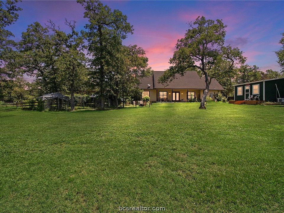 1st image of 1515 W Yaupon