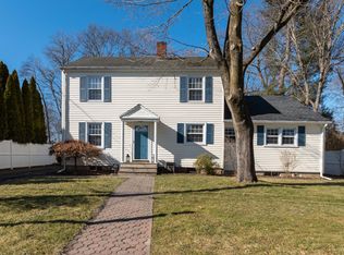 28 Oak St, Westport, CT 06880