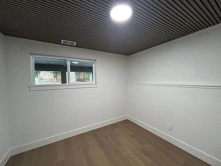 15136 SE Gladstone St #B — Photo 18