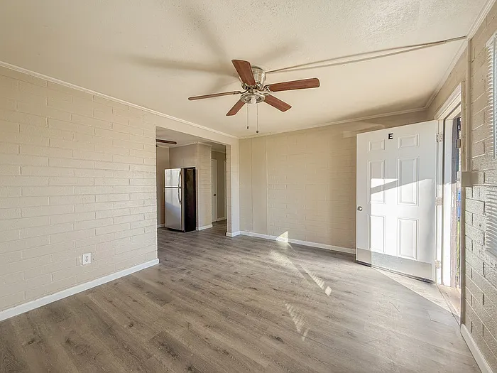 2 E Navajo Rd #E — Photo 4