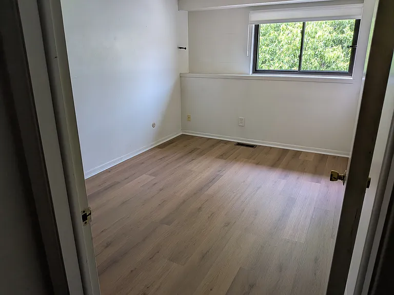 4312 Hyde Park Dr #4 — Photo 13