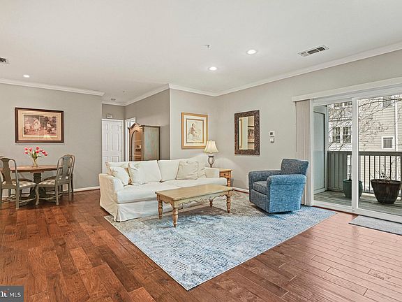 5th image of 1701 Lake Shore Crest Dr APT 24