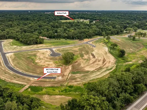 108 Whispering Pines Dr, Glen Carbon, IL 62034