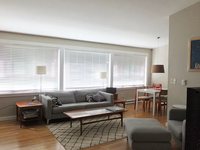 1401 E Union St #7 — Photo 5