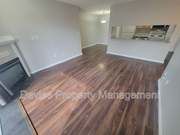 5th image of 279 Suder Greens Dr NW #439