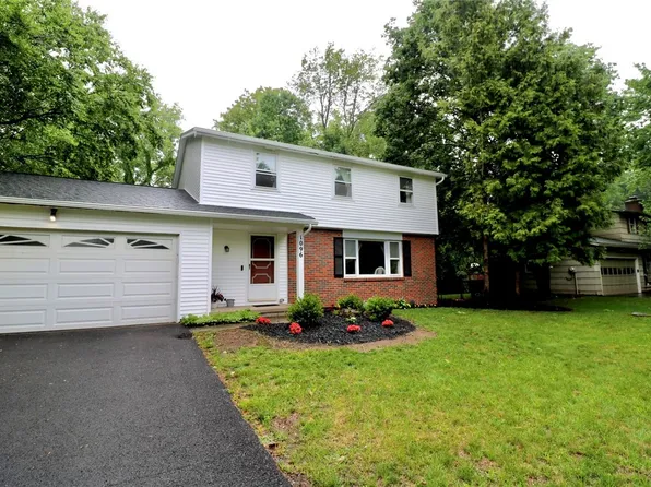 1096 Everwild Vw, Webster, NY 14580