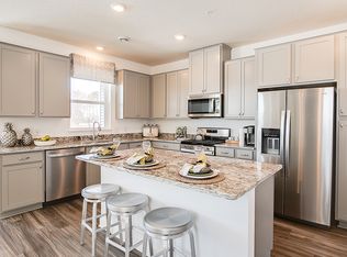 5052 Stable View Dr, Woodbury, MN 55016