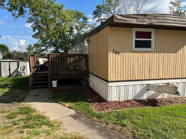 105 Blueberry Ct, Ames, IA 50010