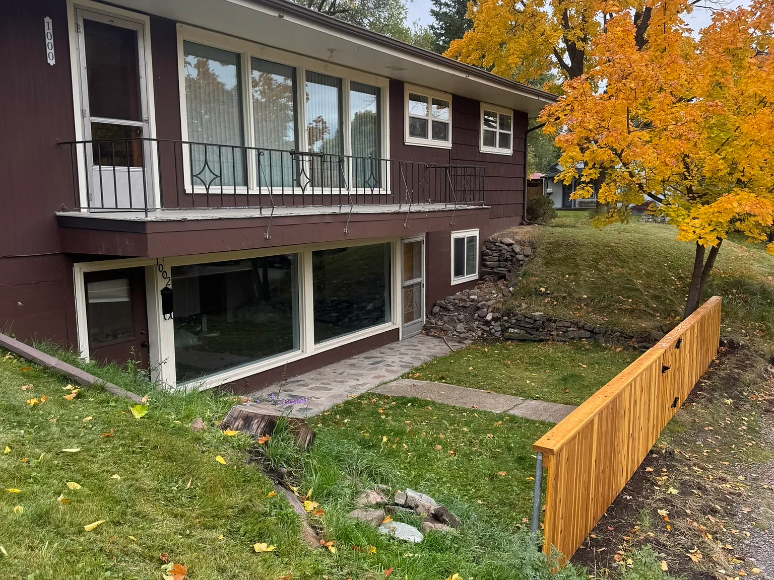2 bed, 1000 sqft, $1,575 — Photo 2