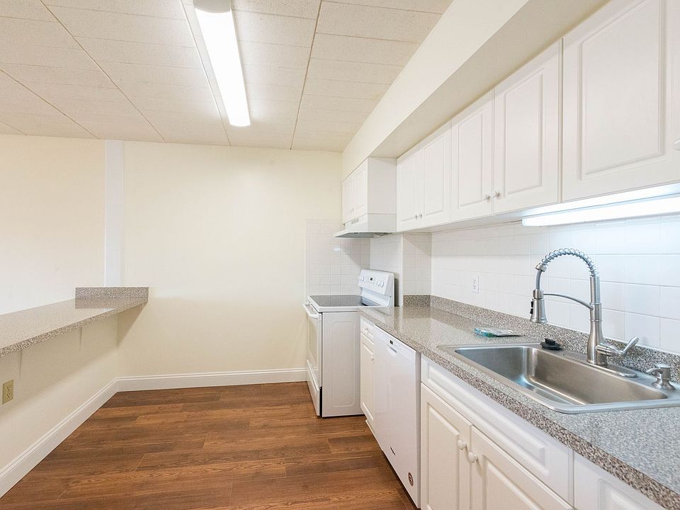 Whitney Towers 2405 Whitney Ave Hamden CT Zillow