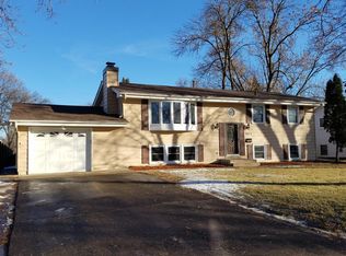 9313 Oakland Ave S, Bloomington, MN 55420