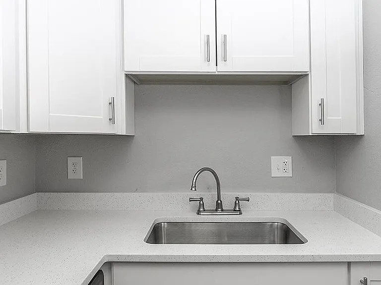 Mt. Aire Apartments — Photo 6