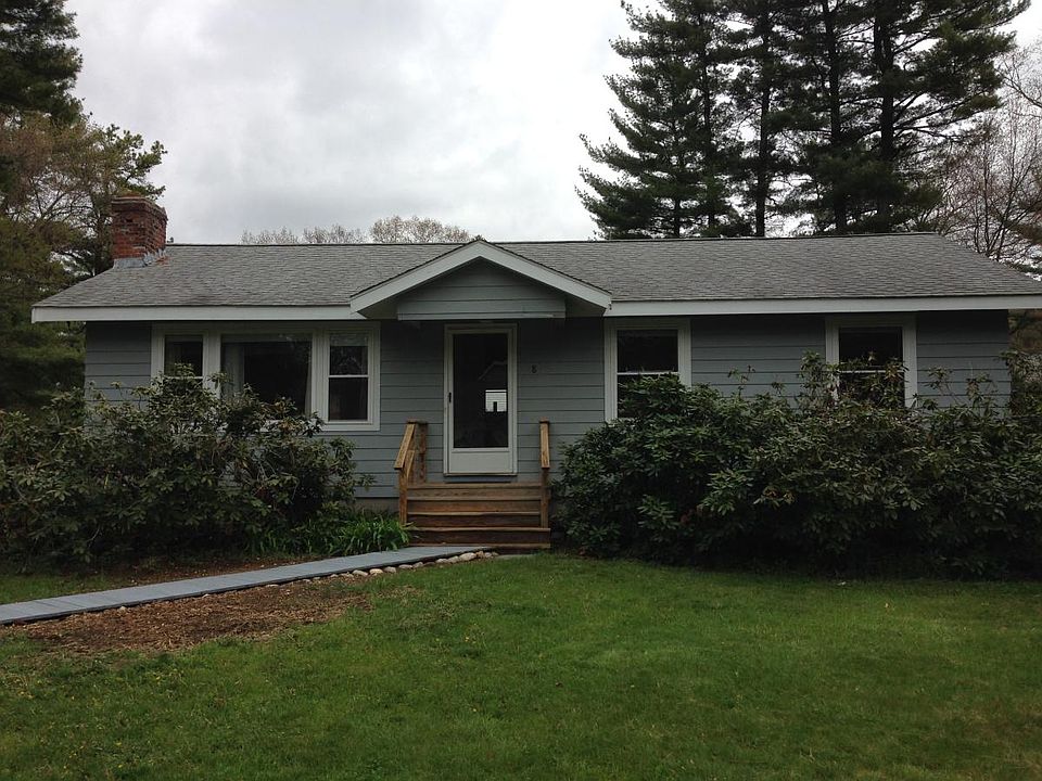 1st image of 8 Lakewood Dr