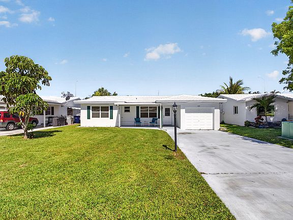 2nd image of 3121 E Golf Boulevard
